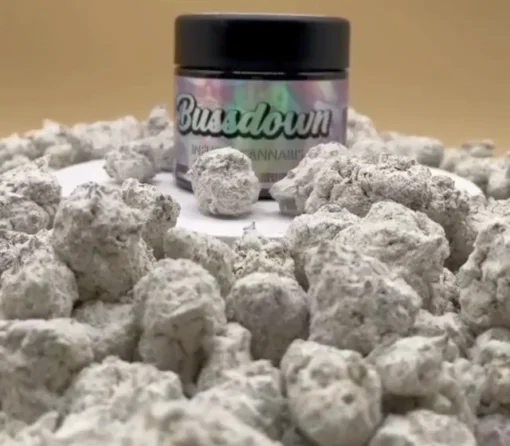 Bussdown Snowcaps Weed – Infused Cannabis Wedding Crasher